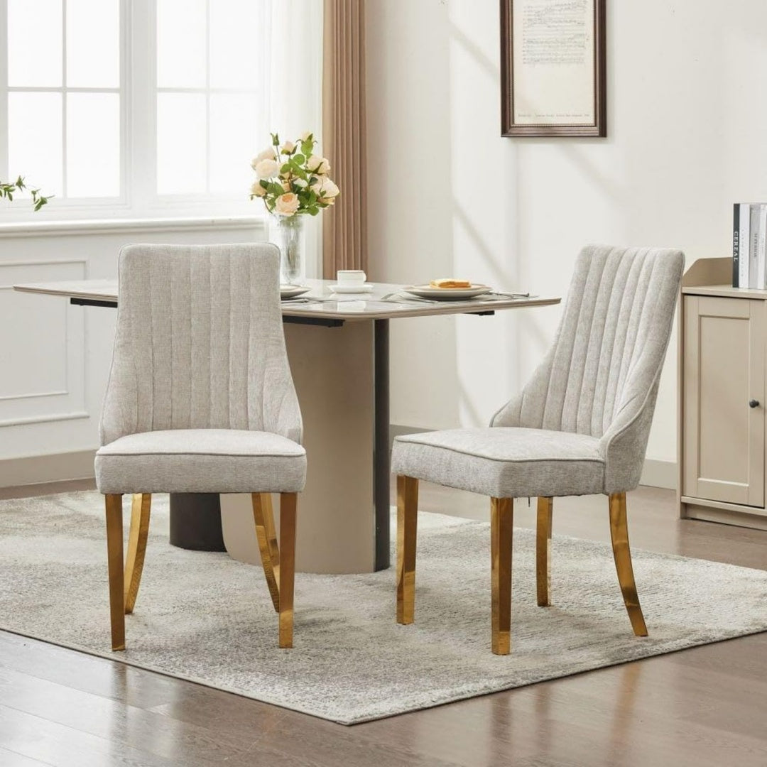Stuhl mit Tueren mit Stahlgestell beige